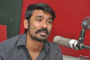 Dhanush at Radio Mirchi For Anekudu Movie Promotions